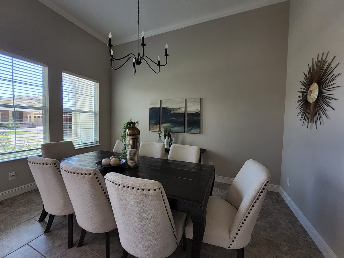 Land O Lakes Estate Interior View 2